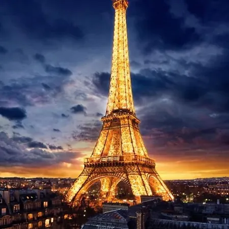 C'est Magique * Párizs